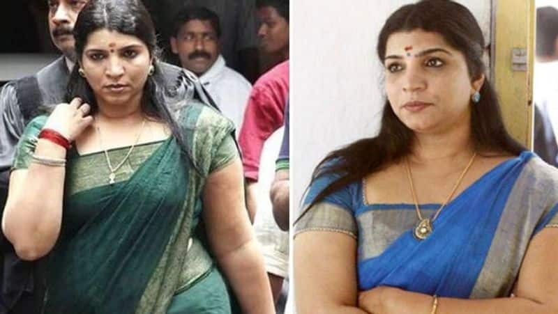 Saritha Nair tries to join the AIADMK