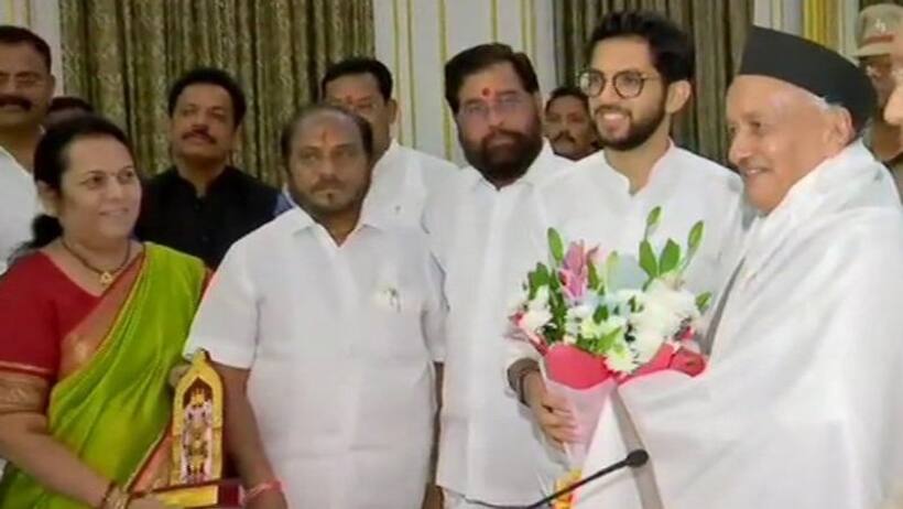 कांग्रेस और शिवसेना में कुछ तो चल रहा है, उद्धव ठाकरे से मिले कांग्रेस विधायक