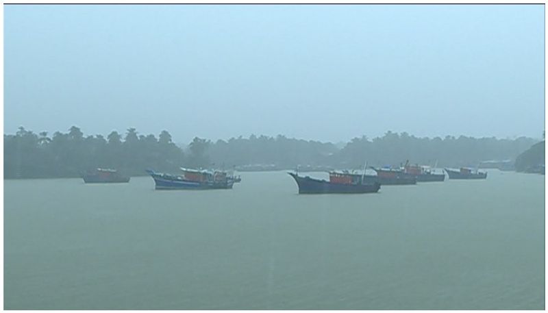 12 fishermen reached srikakulam from chennai on boat