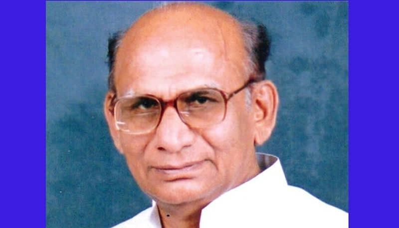 Former Minister Vaijanath Patil's Funeral held at Chincholi