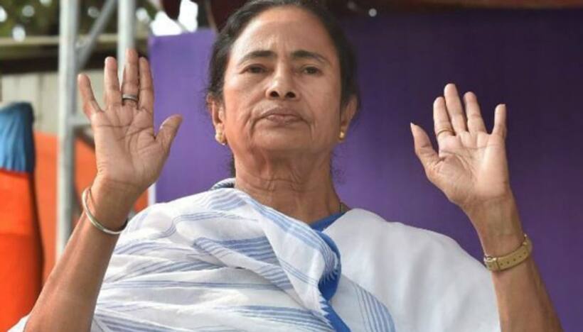 'दीदी' नहीं देंगी राज्यपाल को सरकारी हेलीकॉप्टर, कहा कार से जाएं 6 सौ किलोमीटर