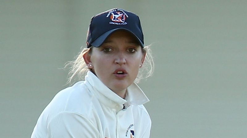 Sarah Taylor announces her partners pregnancy in going 19 weeks cra