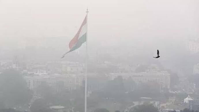 Air Pollution : दिल्ली के सभी स्कूल एक हफ्ते के लिए बंद, सरकारी दफ्तरों में Work From Home