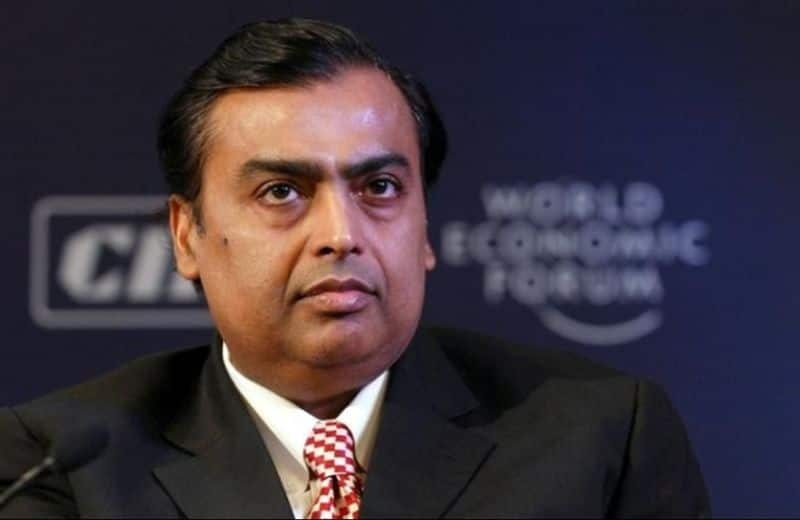 RIL first company to cross 10 lakh crore in M-Cap