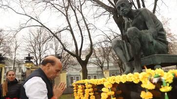 Rajnath Singh pays floral tributes to Mahatma Gandhi in Moscow