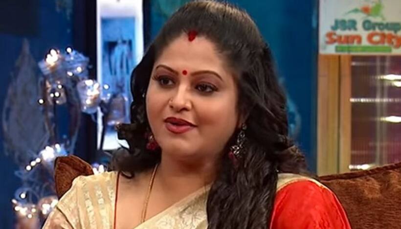 heroine Raasi: డైరెక్టర్ తేజ నన్ను మోసం చేశాడు.. హీరోయిన్ రాశి కామెంట్స్!