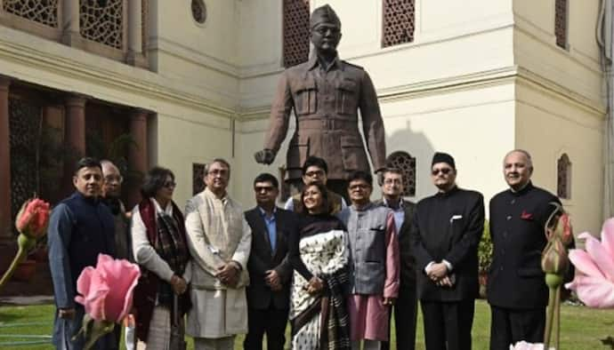 কংগ্রেস করেনি, বিজেপি কি করবে, উঠল ইন্ডিয়া গেটে নেতাজির মূর্তি স্থাপনের দাবি