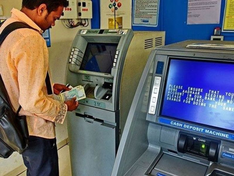 fake currency notes in cash deposit machine