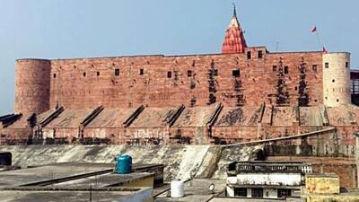 अयोध्या का फ़ैसला: राम जन्मभूमि-बाबरी मस्जिद भूमि विवाद की 10 बड़ी कहानियां