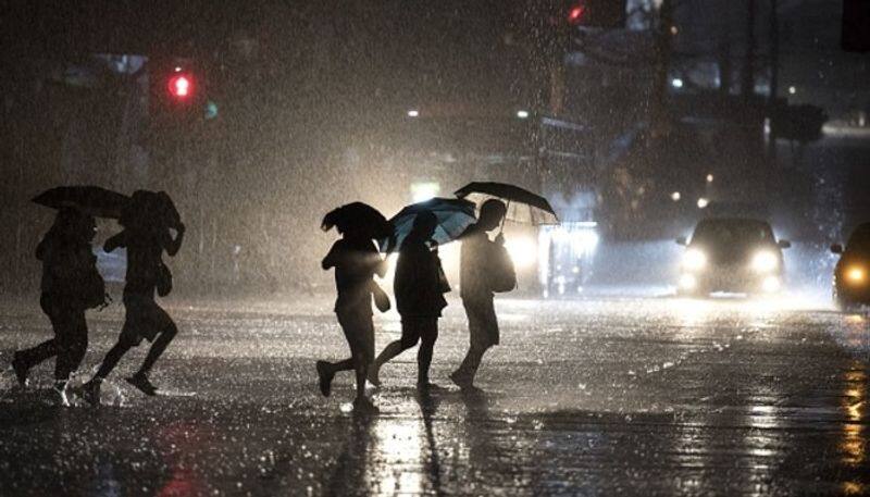 heavy rain in south districts