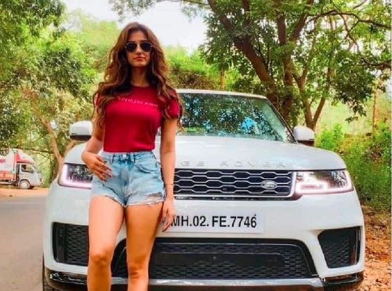 Bollywood actress disha patani buys range rover sport car