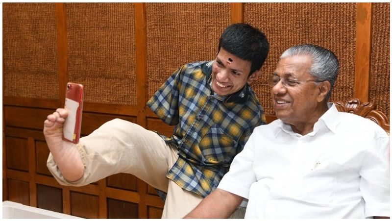 Kerala cm pinarayee selfie