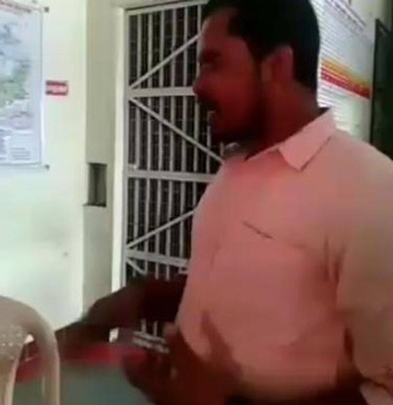 women sub inspector threatened youngsters in police station