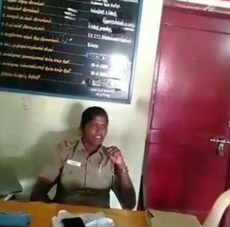 women sub inspector threatened youngsters in police station