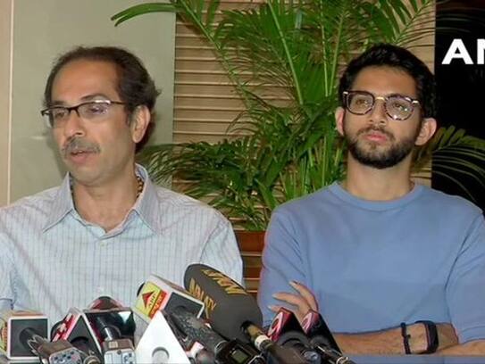 Shiv Sena became the biggest loser in maharashtra, neither get house nor ghat