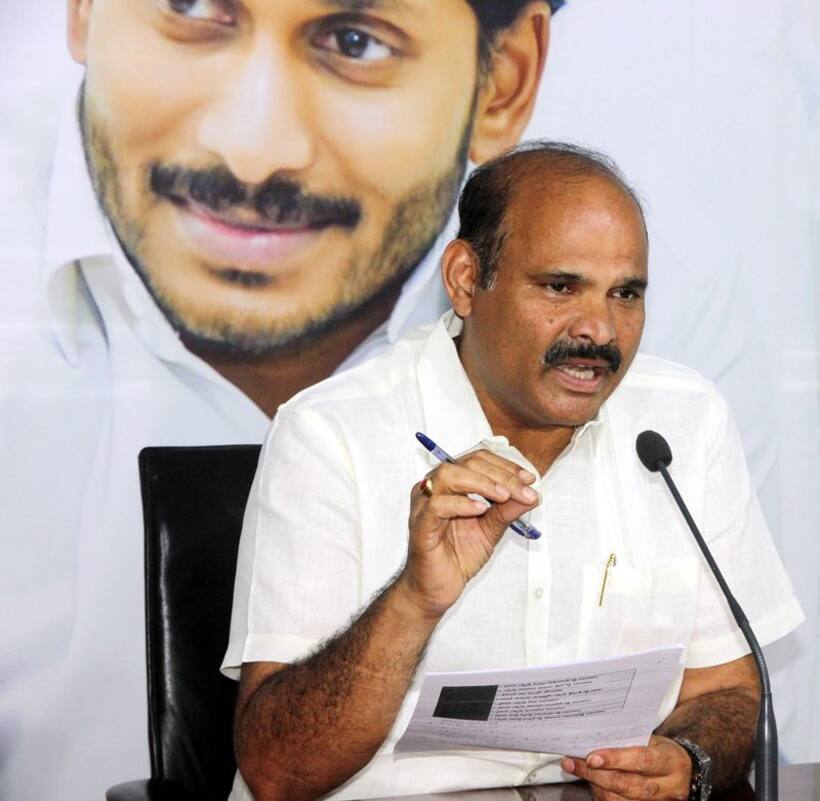  మెత్తబడని మాజీ మంత్రి:  తెలుగుదేశంలోకి  మాజీ మంత్రి పార్థసారథి?