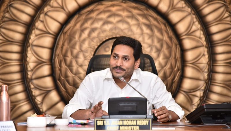 YS jagan Govt appointed ias vetriselvi as special officer for implementing English medium education