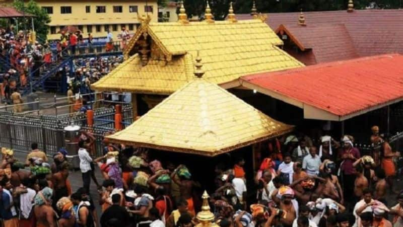 Ayyappa Devotee Dies At sabarimala DUe To Heart Attack