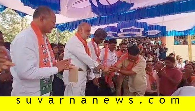 Shivaram Hebbar Supporters Join BJP in yellapur