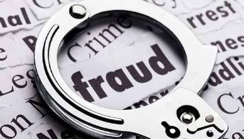 man cheats people after taking money in name of Broadway company at madikeri