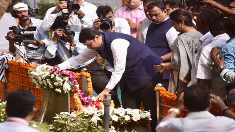 Devendra Fadnavis At Bal Thackeray Memorial Event Amid BJP Sena Rift