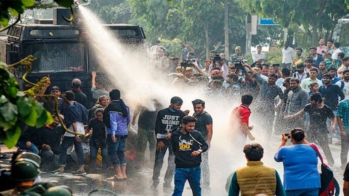 आंदोलनकारी छात्रों के खिलाफ JNU प्रशासन, हाईकोर्ट में दायर की गई अवमानना की याचिका