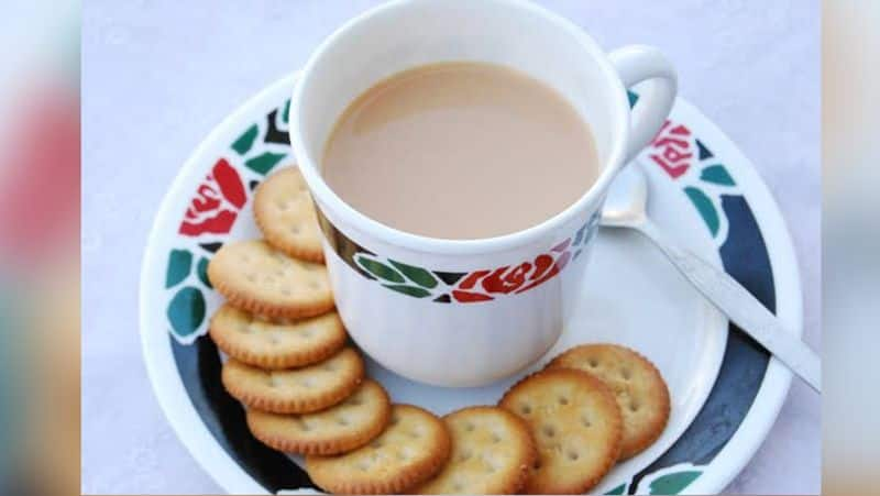 What Happens if You Eat Biscuits with Tea ram 