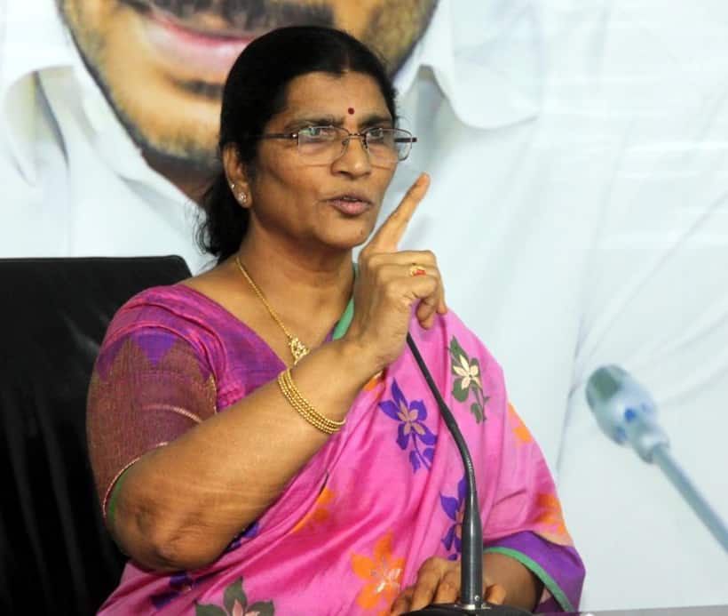 ఆ కుట్రలకు ఎన్టీఆరే కాదు.. నేను బాధితురాలినే: బాబుపై లక్ష్మీపార్వతి విమర్శలు