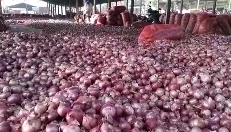 Onion auction to remain closed indefinitely nashik markets apn 