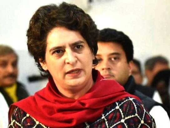 Sonia's silence in Congress over Priyanka's decision in UP