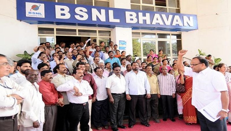 BSNL employee unions call for hunger strike on 25 Nov