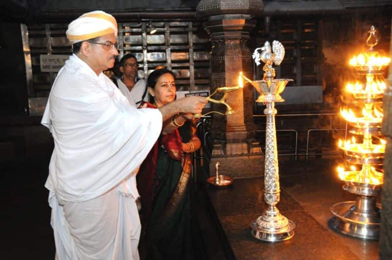 Daughter Shraddha Heggade writes about father Veerendra Heggade dpl