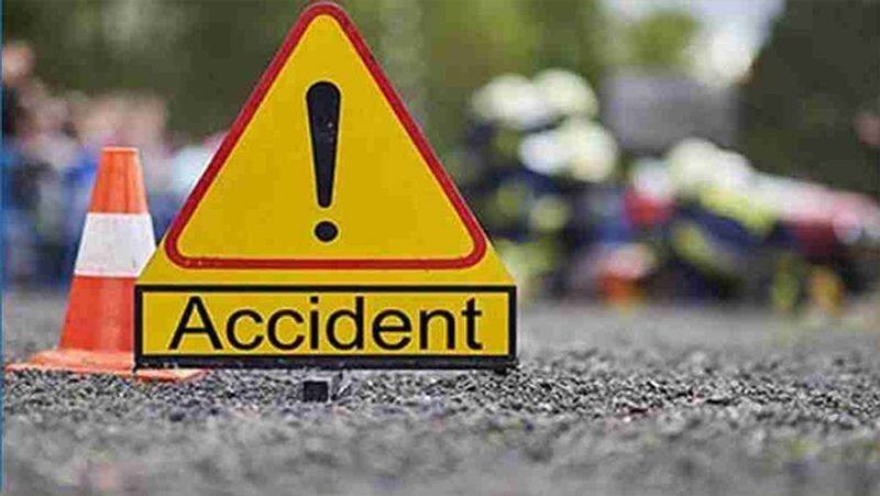 car lorry accident... 3 women killed