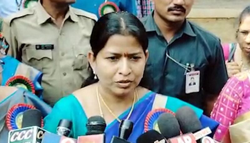 ap home minister taneti vanitha serious on vijayawada gang rape case