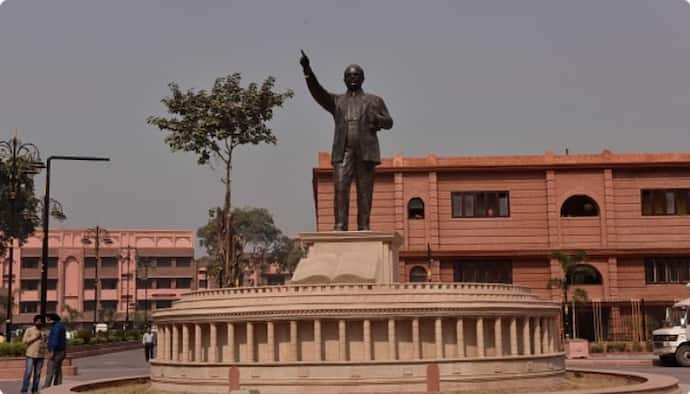 BR Ambedkar Death Anniversary: এক মহর বালকই হয়েছিলেন ভারতীয় সংবিধানের জনক