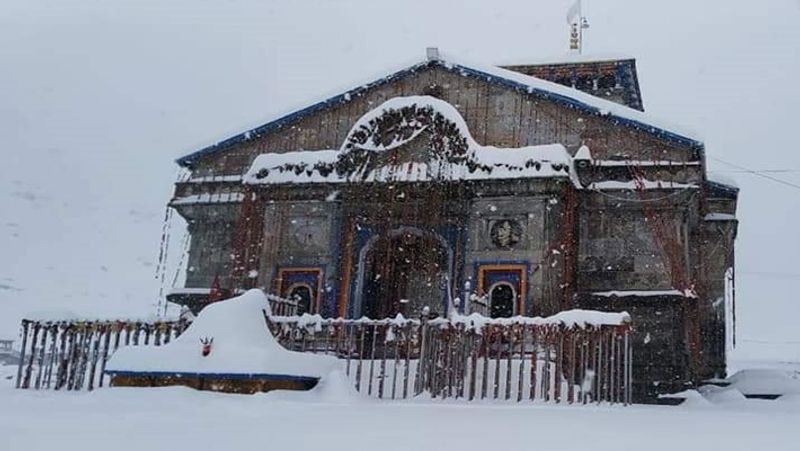 Badrinath temple opens, no devotesss alloed amid coronavirus