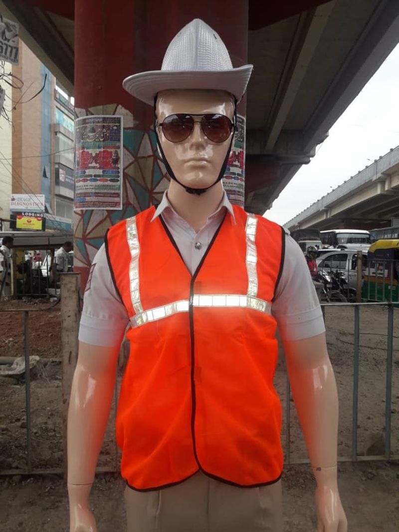 Dummy traffic police in bengaluru