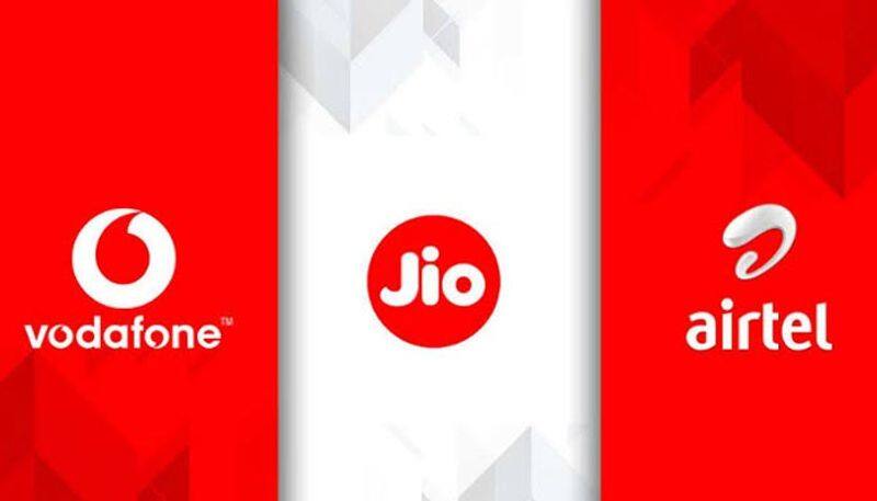 Airtel Reliance Jio Offer Queue Up Recharge Plans Ahead Tariff Hike