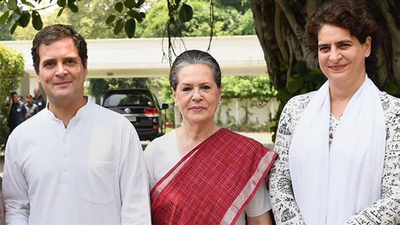 कांग्रेस का स्थापना दिवस आज,  राहुल असम में तो प्रियंका यूपी में निकालेंगी मार्च