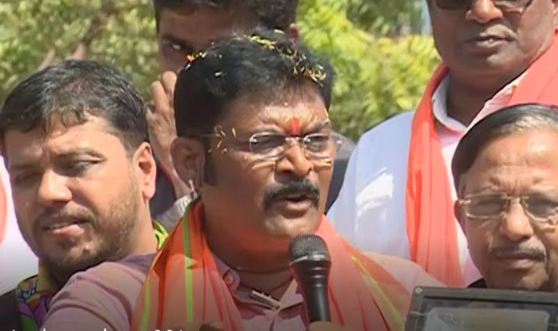 Minister Anand Singh Faces Vijayanagar District Matter