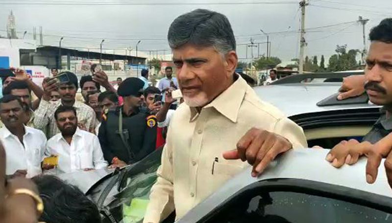 tdp chief chandrababu naidu protest in thullur over capital shifting