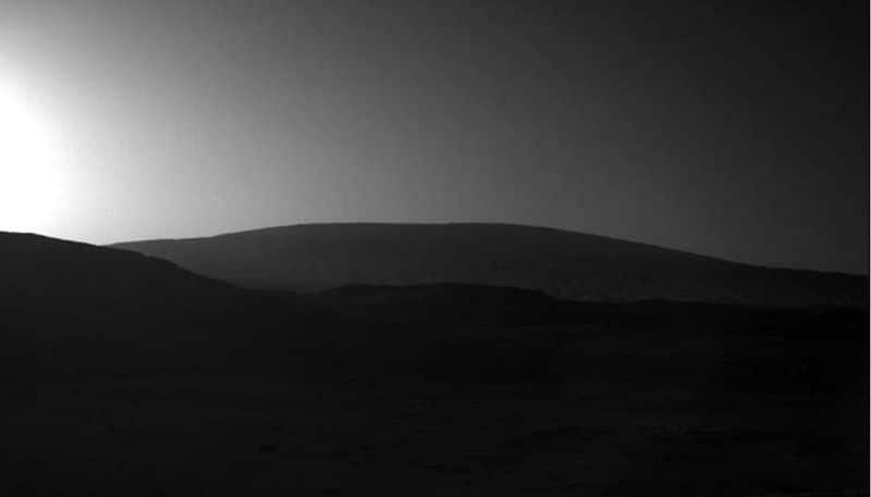 NASA Curiosity Rover Captures Early Morning Image OF Mars