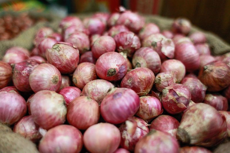 Onion price touches Rs 180 per kg