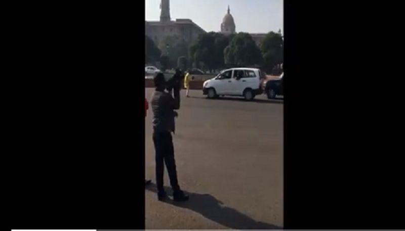 Man Stops Defence Minister Rajnath Singh Convoy Near Parliament