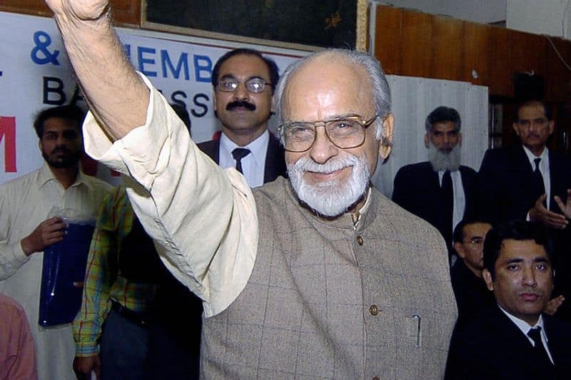 The Gujral legacy of Decency in Politics, a memoir by Prashanth Raghuvamsham