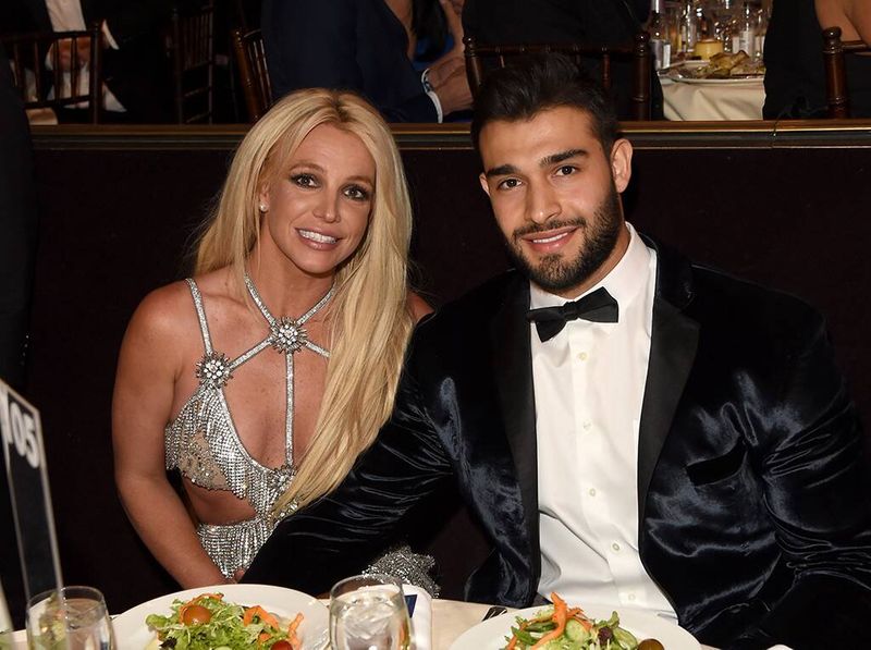 Here's how pop singer Britney Spears rang in her 38th birthday with(00)