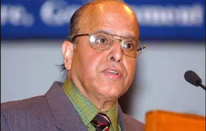 Renowned scientist Former president of ISRO Kasthurirangan suffered heart attack Airlifted from Sri Lanka to Bangalore akb