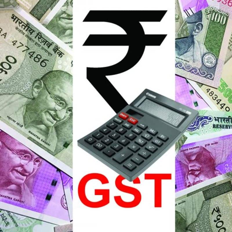 Government to charge Rs 200 fine per day for GST returns after January 10