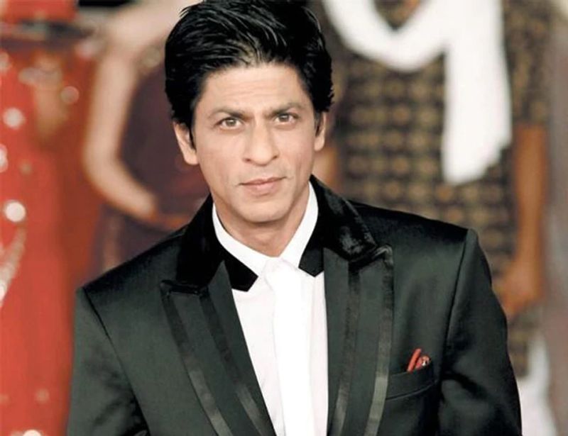 Shah Rukh Khan's fan threatens to commit SUICIDE