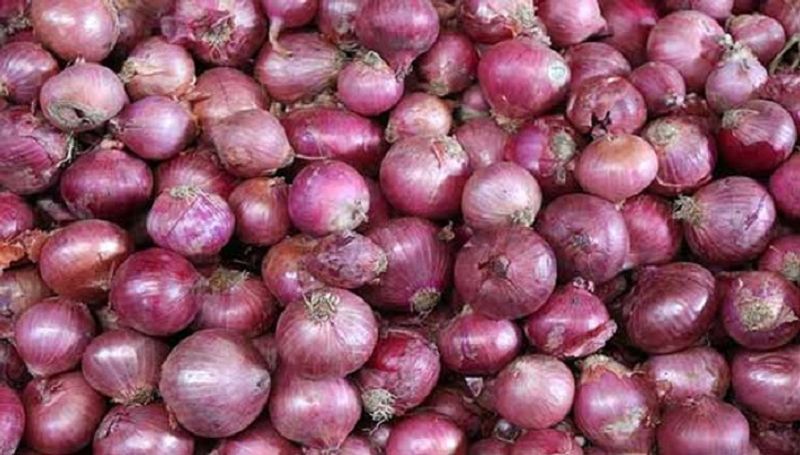 onion price decreased in mangalore